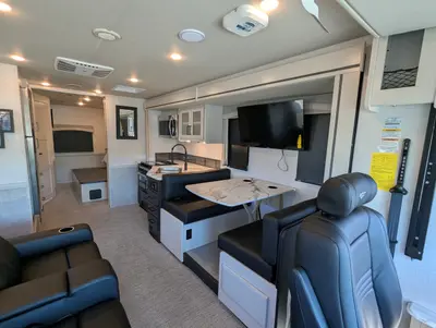 2026 Fleetwood Flair 28A photo 11