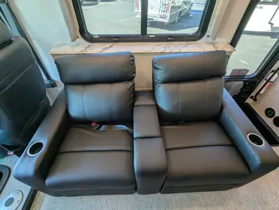2026 Fleetwood Flair 28A photo 18