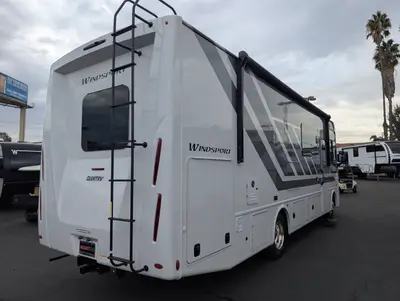 2026 Thor Motor Coach Windsport 29L photo 8