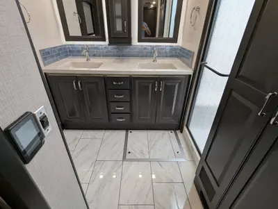 2026 Fleetwood Discovery 38W photo 32