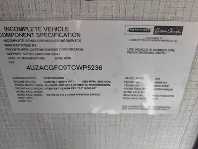 2026 Fleetwood Discovery 38W photo 9
