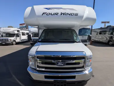 2026 Thor Motor Coach Four Winds 28G photo 4