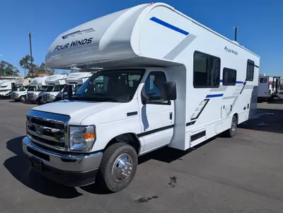2026 Thor Motor Coach Four Winds 28G photo 5