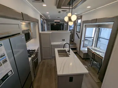 2026 Alliance RV Paradigm 385FL photo 38