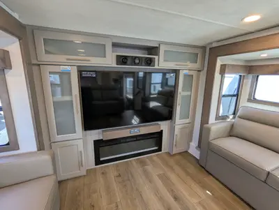 2026 Alliance RV Paradigm 385FL photo 14