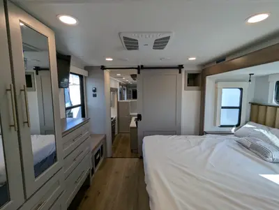 2026 Alliance RV Paradigm 385FL photo 37