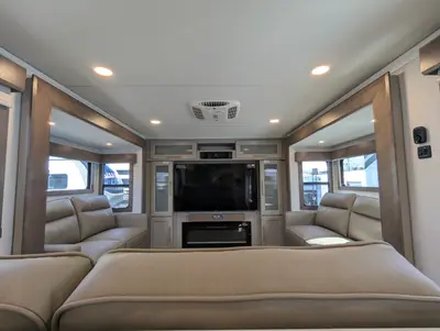 2026 Alliance RV Paradigm 385FL photo 9