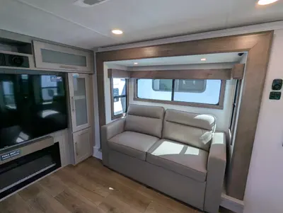 2026 Alliance RV Paradigm 385FL photo 13