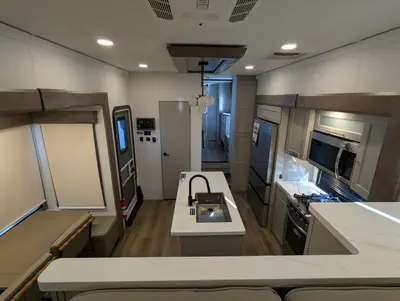 2026 Alliance RV Paradigm 385FL photo 12