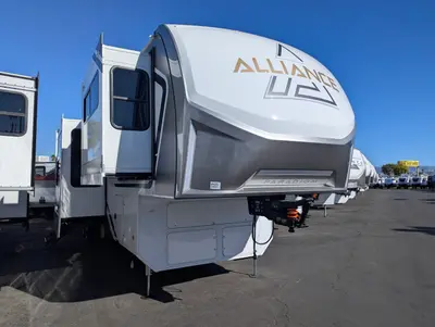 New 2026 Alliance RV Paradigm 385FL