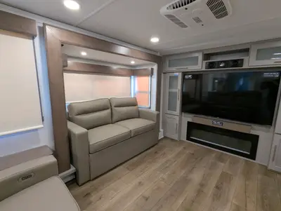 2026 Alliance RV Paradigm 385FL photo 8