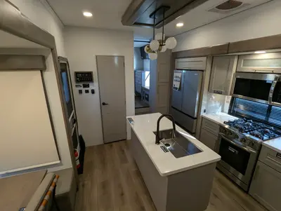 2026 Alliance RV Paradigm 385FL photo 14