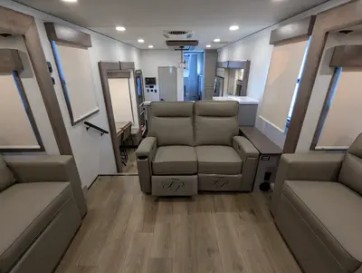 2026 Alliance RV Paradigm 385FL photo 11