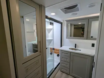 2026 Alliance RV Paradigm 385FL photo 26