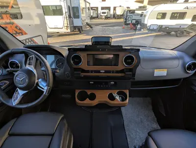 2026 Winnebago Revel 44E photo 18