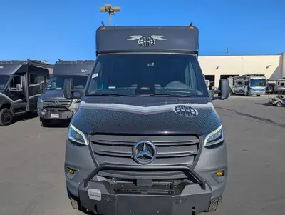 2026 Winnebago EKKO Sprinter 23B photo 4
