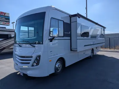 2026 Fleetwood Flair 29M photo 4