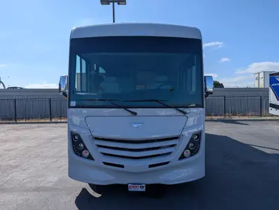 2026 Fleetwood Flair 29M photo 3