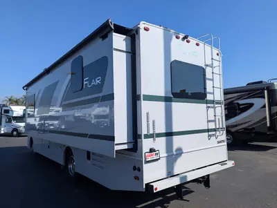 2026 Fleetwood Flair 29M photo 5