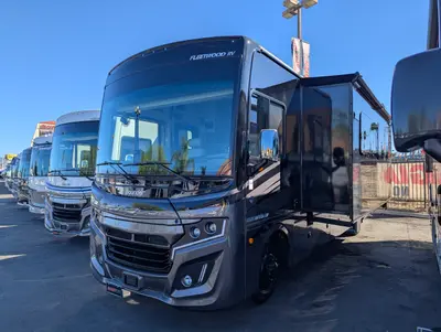 2026 Fleetwood Bounder 35K photo 4