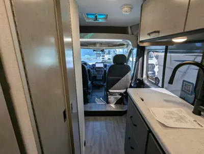 2026 Thor Motor Coach Tellaro 20US photo 25