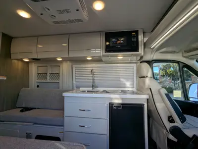 2026 Thor Motor Coach Rize 18G photo 12
