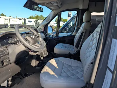 2026 Thor Motor Coach Rize 18G photo 5