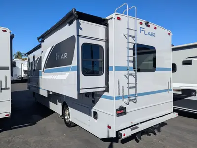 2026 Fleetwood Flair 28A photo 5