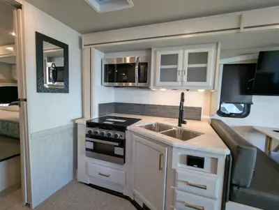 2026 Fleetwood Flair 28A photo 19