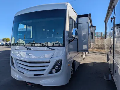 2026 Fleetwood Flair 28A photo 4