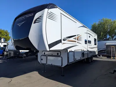 2023 KZ RV Durango Gold G360REQ photo 4