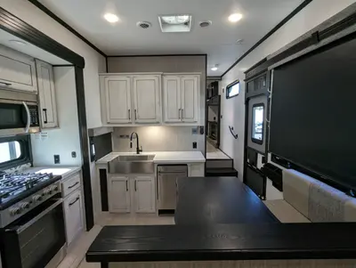 2023 KZ RV Durango Gold G360REQ photo 31