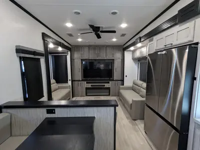2023 KZ RV Durango Gold G360REQ photo 20
