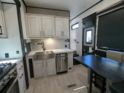 2023 KZ RV Durango Gold G360REQ photo 32