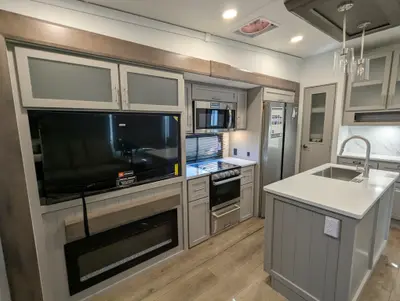 2026 Alliance RV Avenue 39MBR photo 25