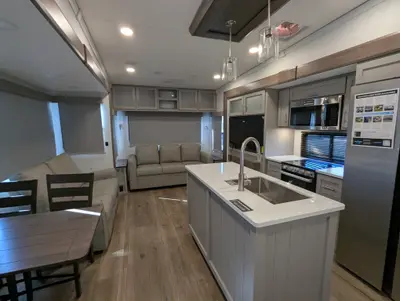 2026 Alliance RV Avenue 39MBR photo 17