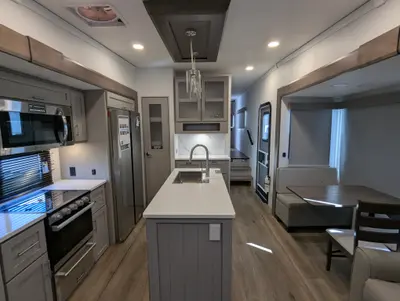 2026 Alliance RV Avenue 39MBR photo 24