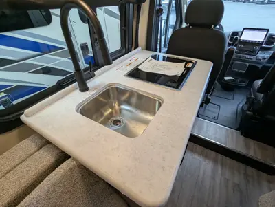 2026 Thor Motor Coach Rize 18GS photo 26