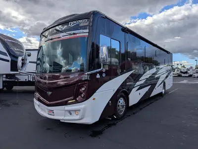 2026 Fleetwood Discovery 38N photo 5