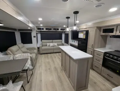 2026 Forest River Rockwood Ultra Lite 2906RL photo 17