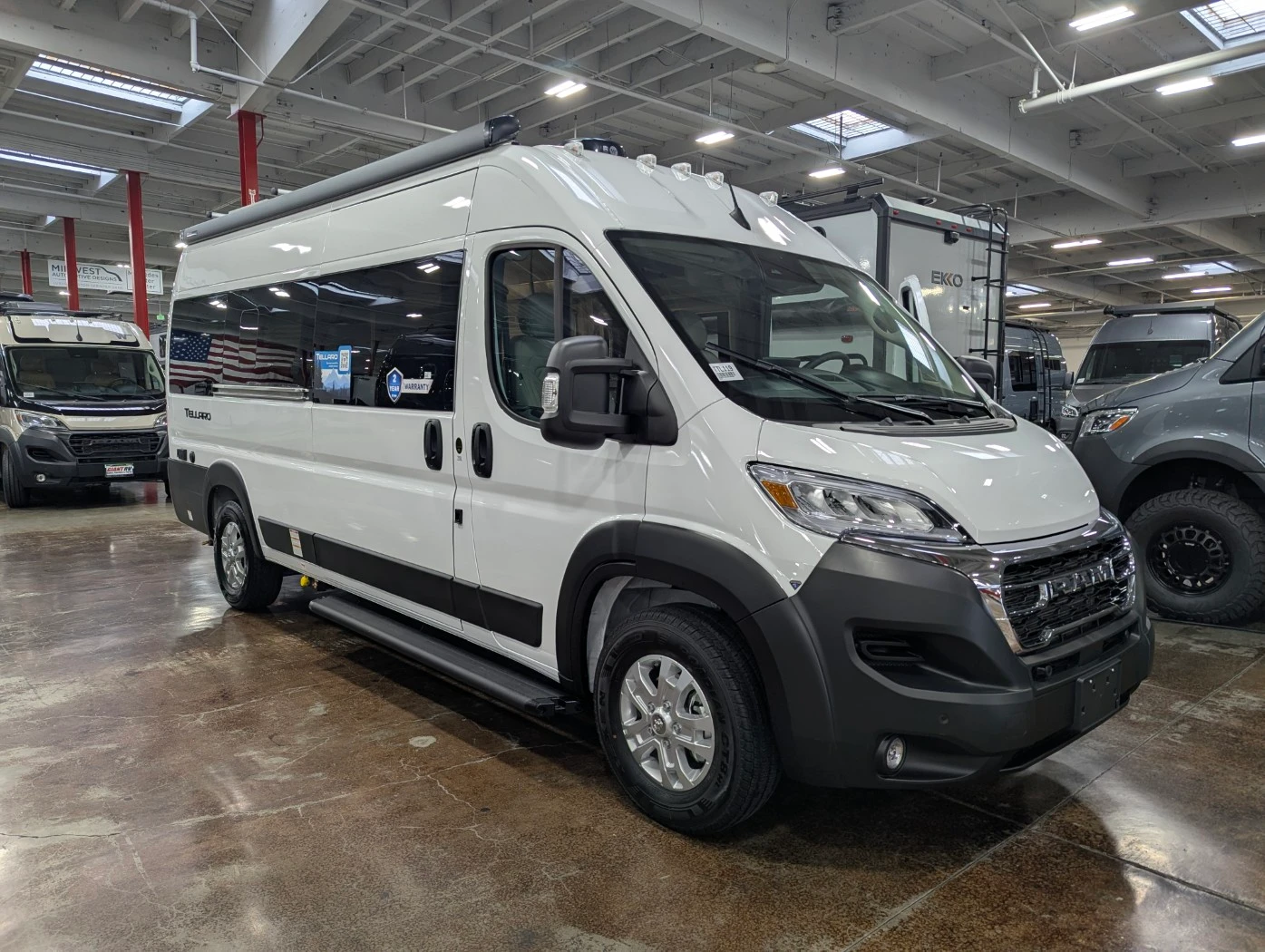2026 Thor Motor Coach Tellaro 20L exterior