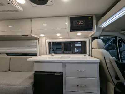 2026 Thor Motor Coach Tellaro 20L photo 11