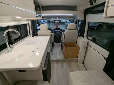 2026 Thor Motor Coach Tellaro 20L photo 25