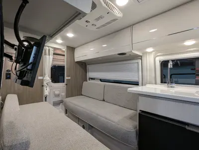 2026 Thor Motor Coach Tellaro 20L photo 12