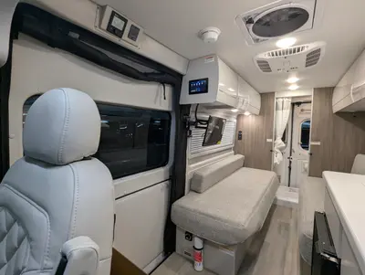 2026 Thor Motor Coach Tellaro 20L photo 17