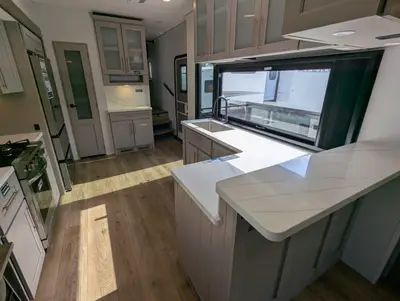 2026 Alliance RV Paradigm 388SP photo 37