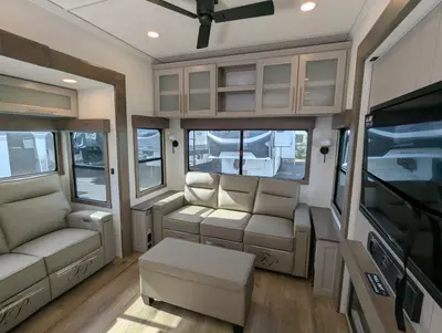 2026 Alliance RV Paradigm 388SP photo 28