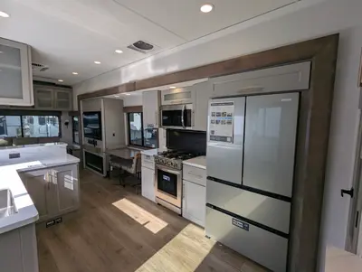 2026 Alliance RV Paradigm 388SP photo 20