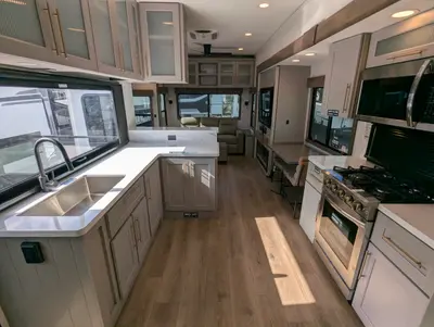 2026 Alliance RV Paradigm 388SP photo 22