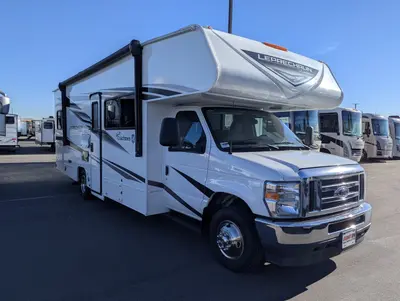 Used 2025 Coachmen Leprechaun 260QB - Ford E-450